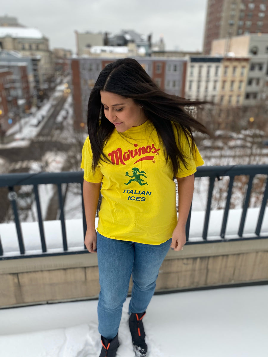 ICE ICEBERG 売れ筋商品|||アイスバーグ Tシャツ トップス レディース T-shirts Yellow ICEBERG HLSTORY アイスバーグスピーディーゴンザレス Tシャツ